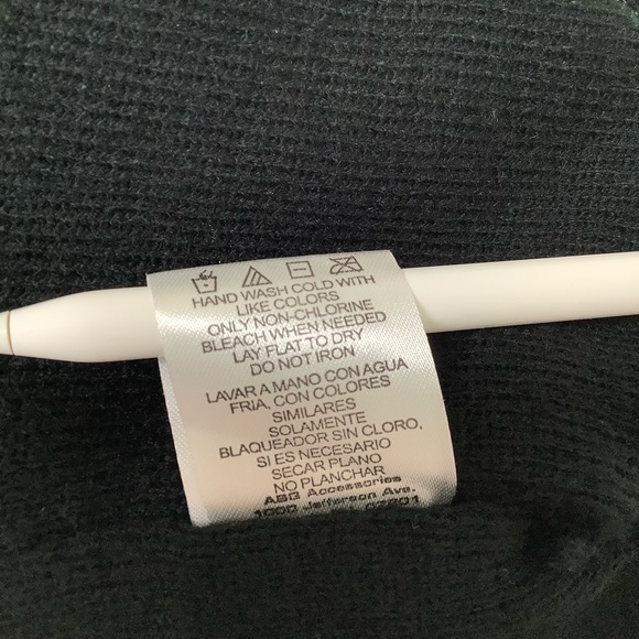 Star Wars Darth Vader large front Logo knit beanie cap hat size One Size EUC - Picture 12 of 16